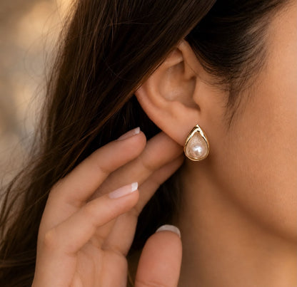 Perla Drops Earrings